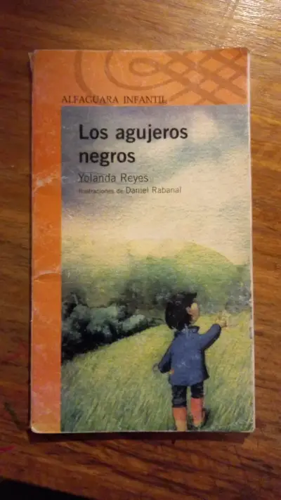 Libro infantil 'Los agujeros negros' de Yolanda Reyes - miniatura 1