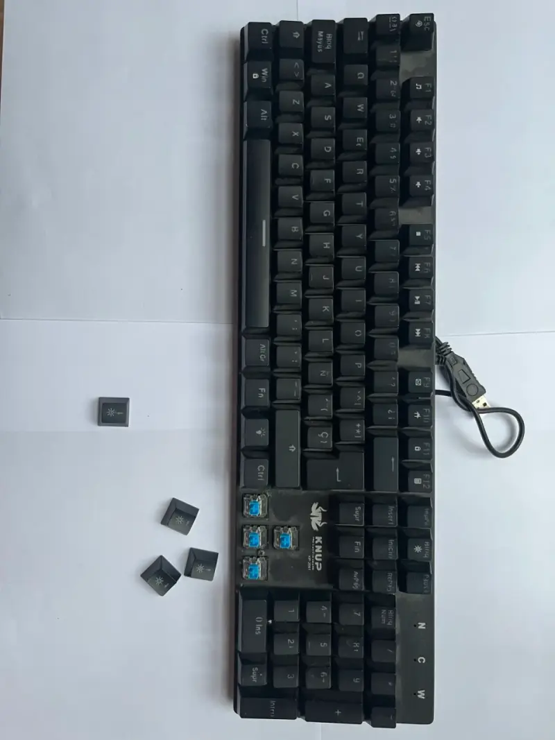 Teclado mecánico Knup KP-2061 con retroiluminación LED - 3