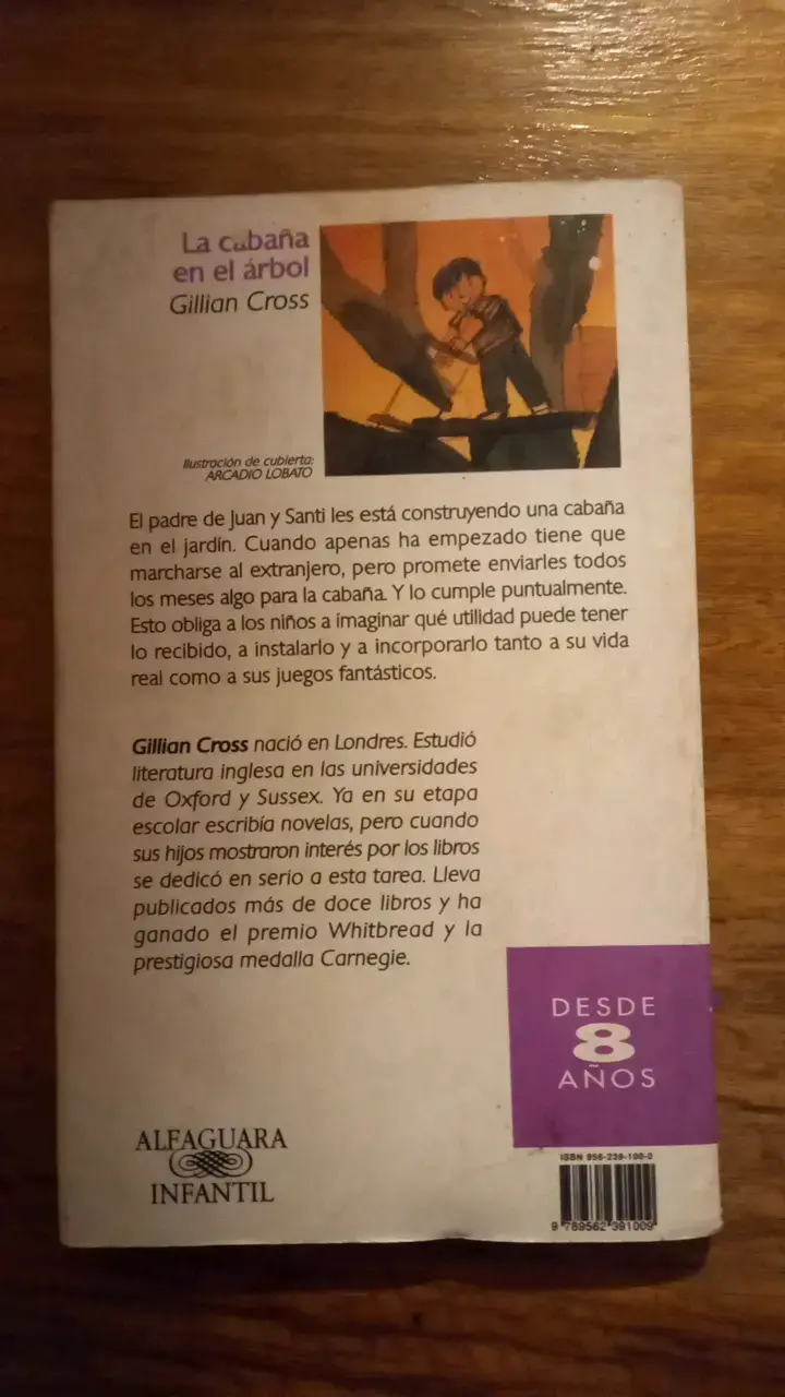 Libro infantil 'La cabaña en el árbol' de Gillian Cross - 2