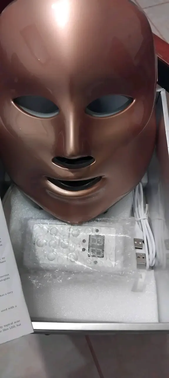 Máscara LED para terapia facial con control remoto - 2