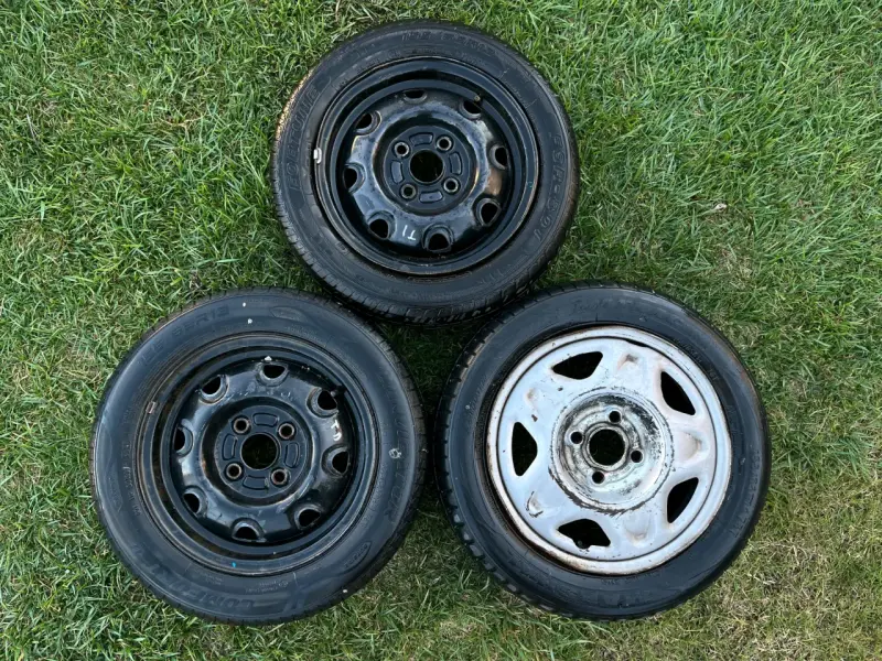 Llanta de acero con neumático 155/65R13 - 4