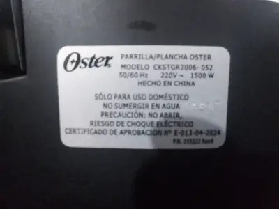 Parrilla eléctrica Oster con tapa de vidrio - miniatura 4