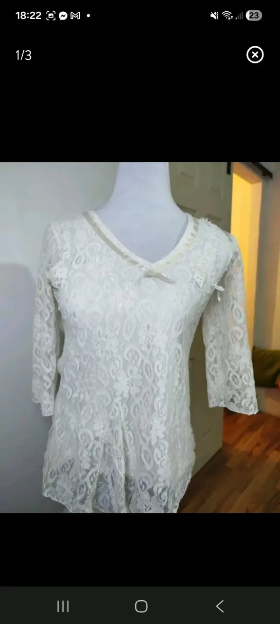 Blusa de encaje blanca manga 3/4