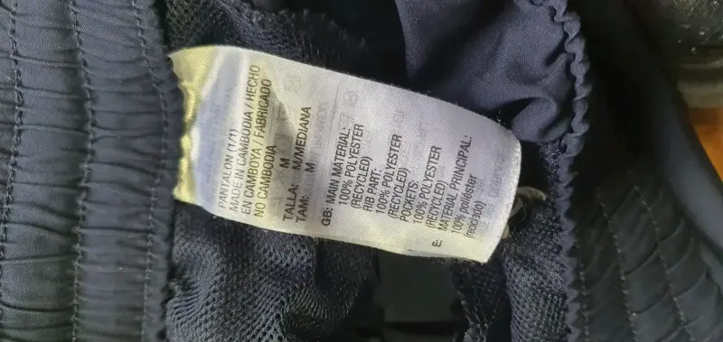 Pantalones deportivos Adidas azul marino con franjas - 4