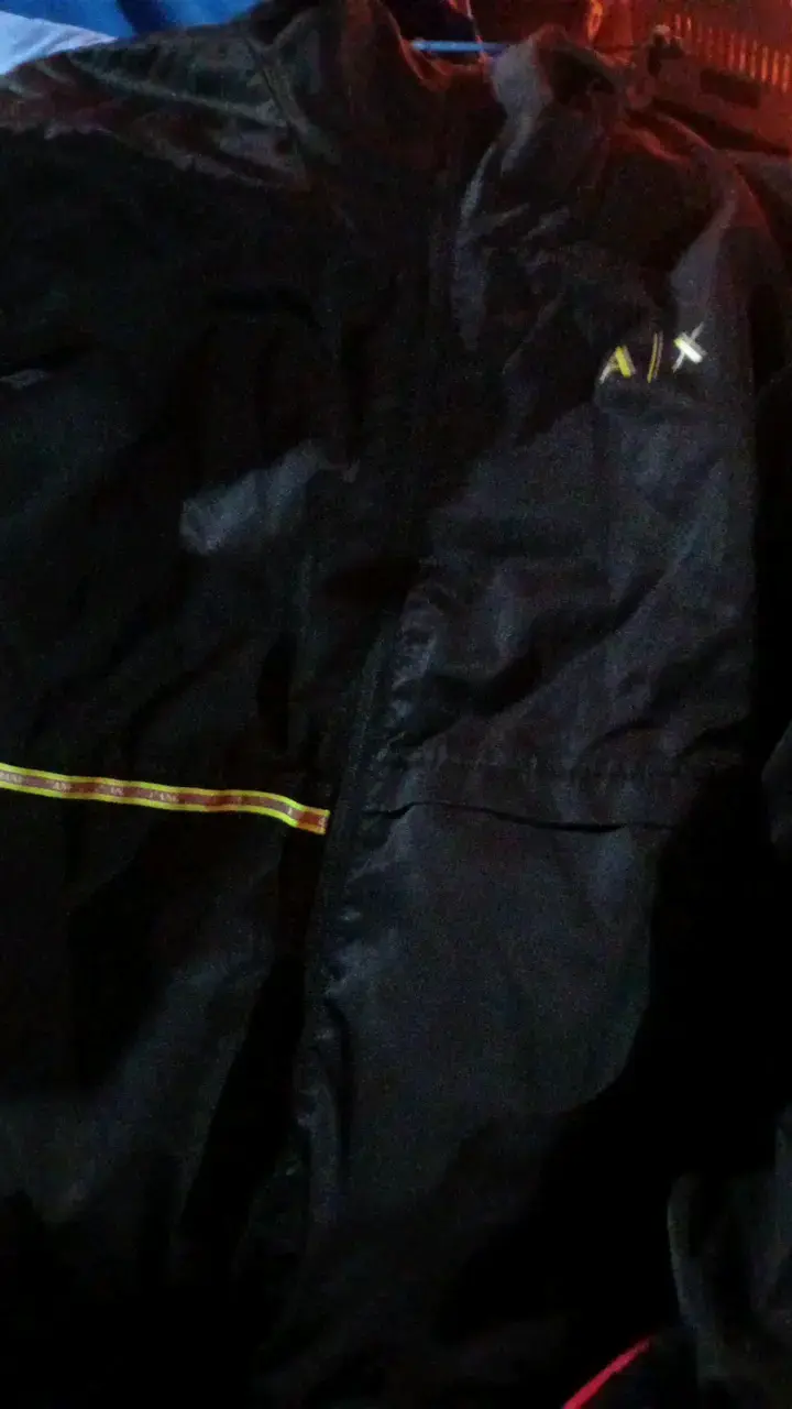 Chaqueta deportiva negra Armani Exchange - 2