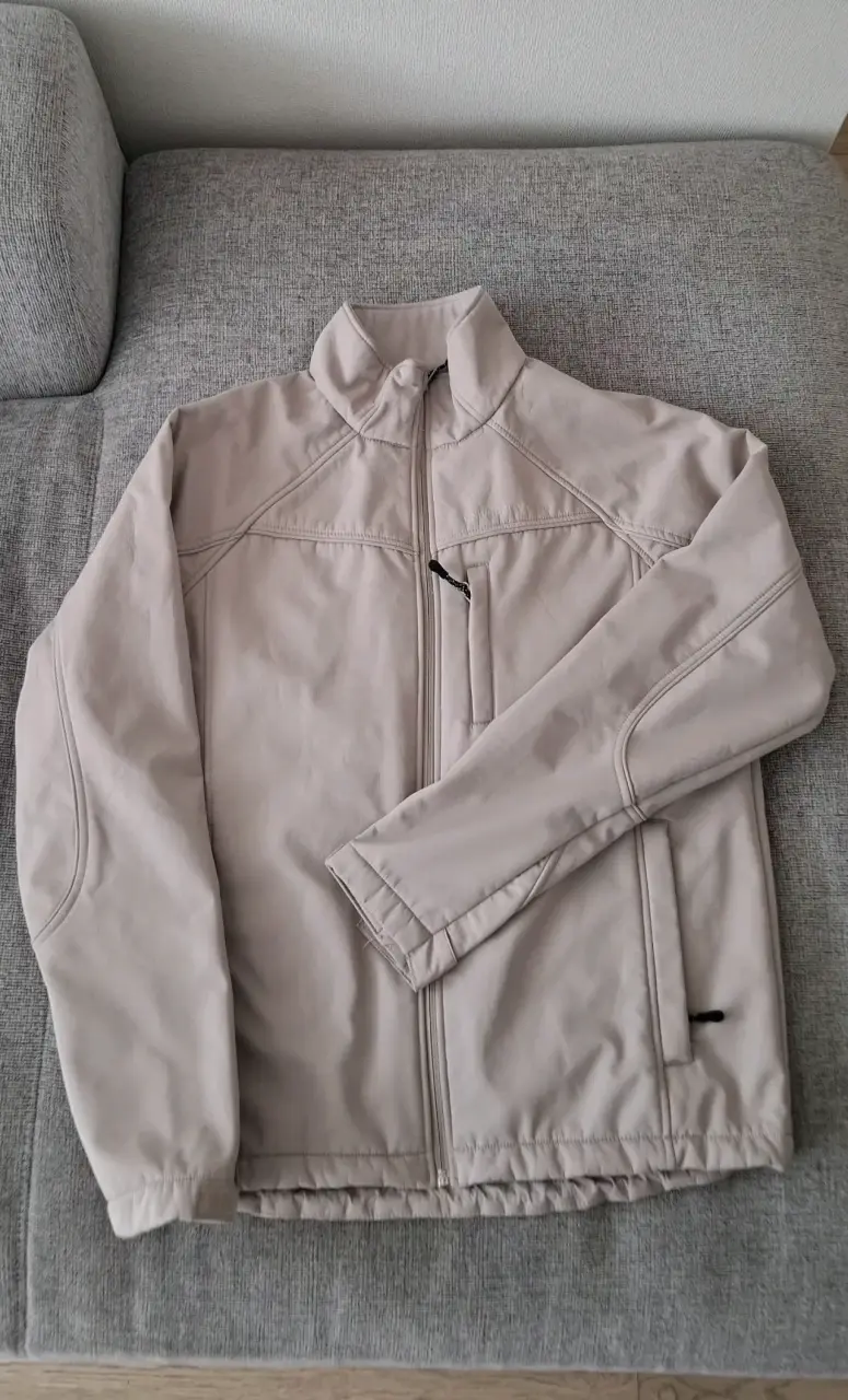 Chaqueta beige para hombre con cierre frontal - 1