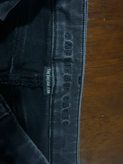 Jeans negros American Eagle talla 8 - miniatura 2