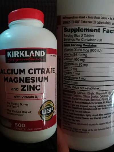 Suplemento Kirkland Calcio Magnesio Zinc 500 tabletas - miniatura 3