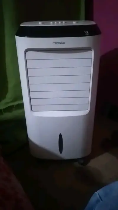 Enfriador de Aire Recco Portátil - miniatura 1
