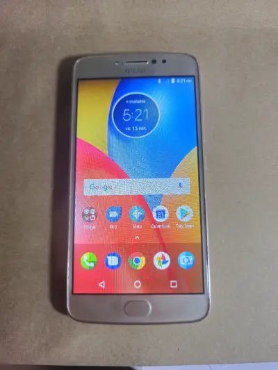Smartphone Moto E4 Plus en buen estado - miniatura 1