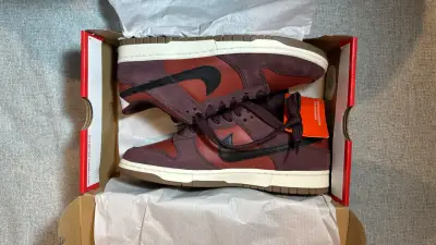 Zapatillas Nike Dunk Low Pro SB rojo - miniatura 1