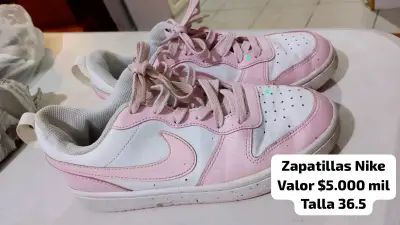 Zapatillas Nike blancas y rosadas talla 36.5 - miniatura 1