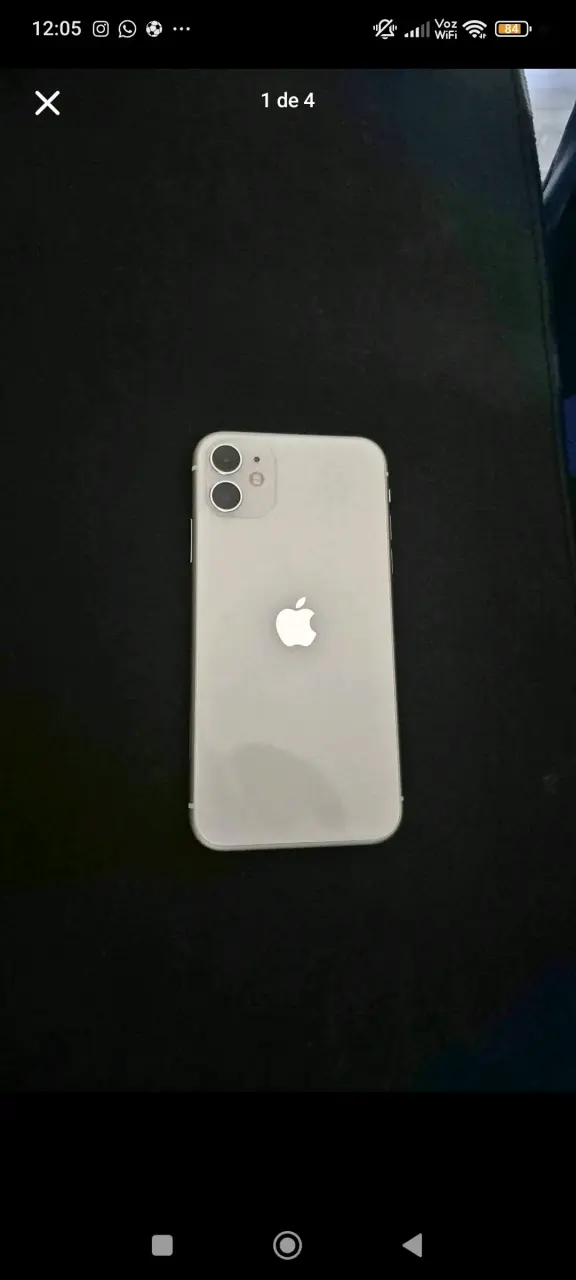iPhone 11 en buen estado color blanco - 1