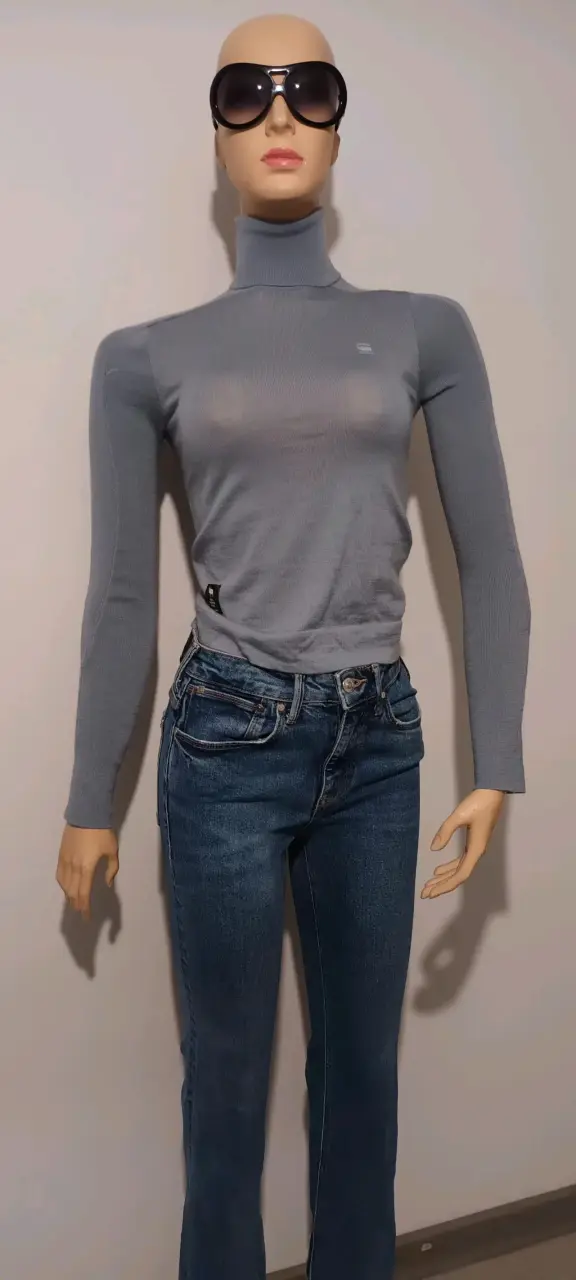 Polera de cuello alto gris para mujer - 3