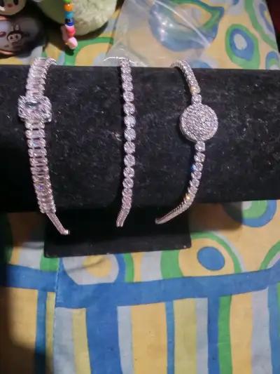 Pulsera de diamantes brillantes para mujer - miniatura 2