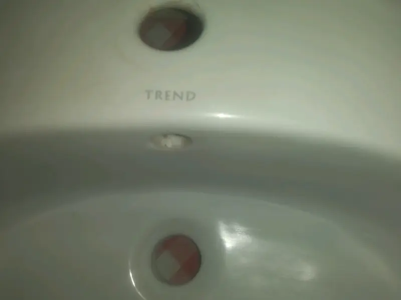 Lavamanos de cerámica blanco para baño - 2