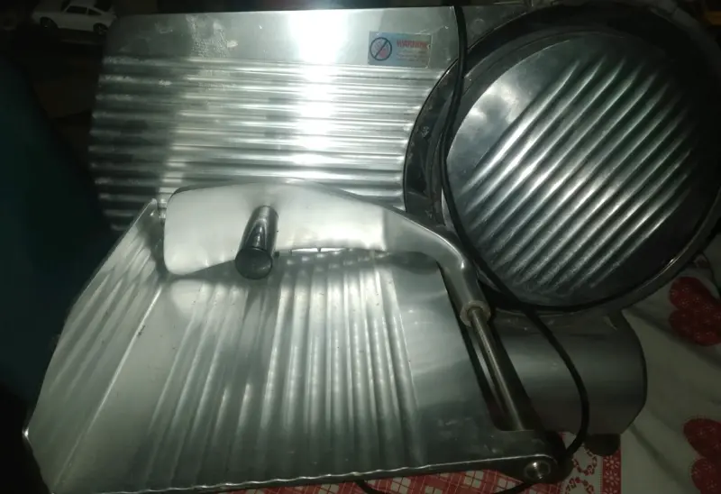Cortadora de fiambres eléctrica de acero inoxidable - 1