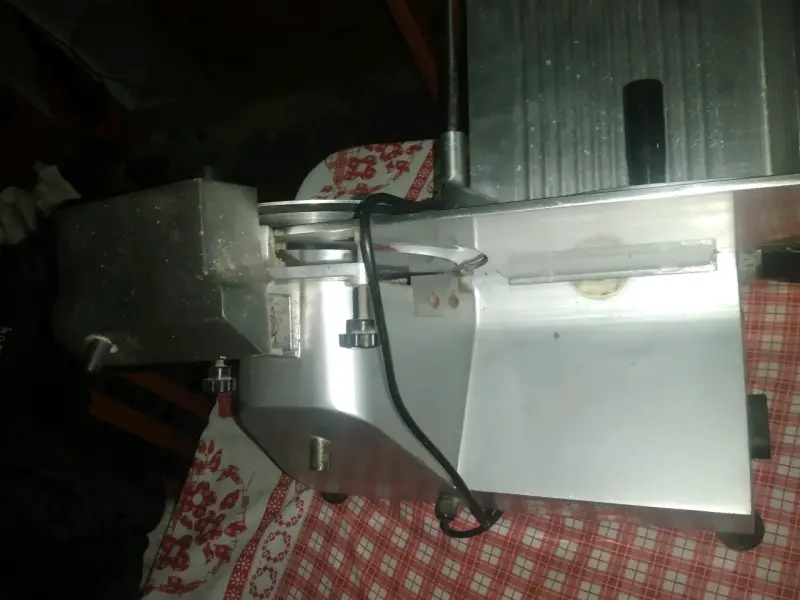 Cortadora de fiambres eléctrica de acero inoxidable - 2