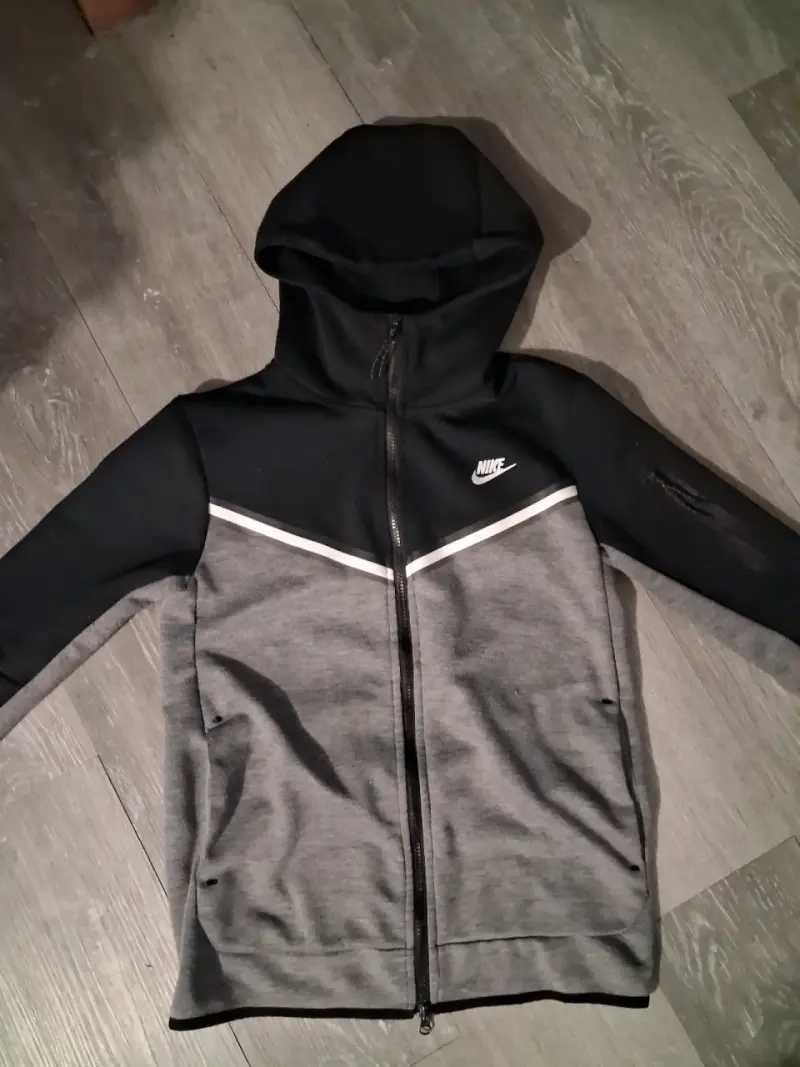 Polerón Nike tech fleece - 1