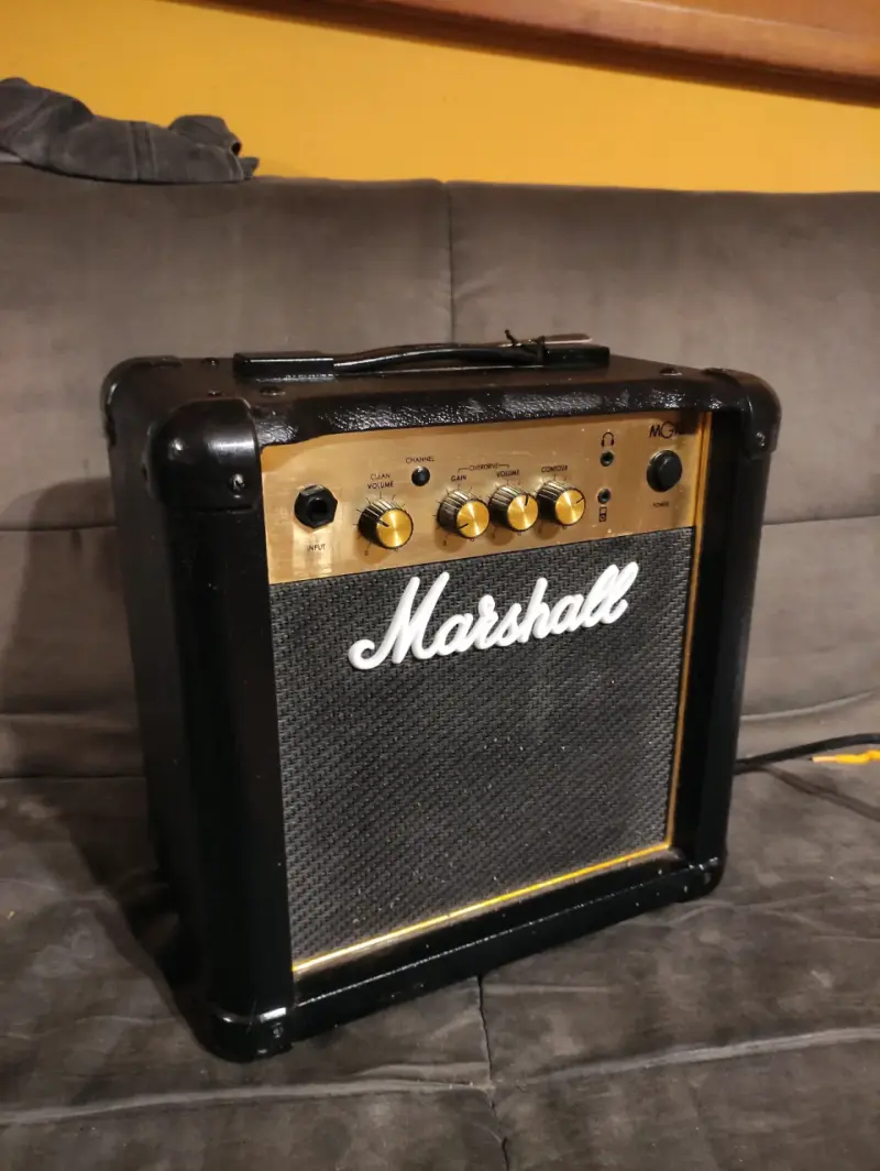 Amplificador para Guitarra MG10 Gold 10W - 1