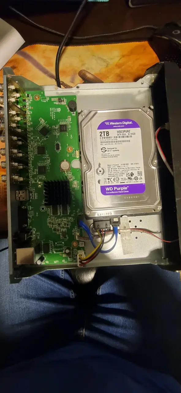 Grabador de Video Hikvision 16 Cámaras de Segur - 3
