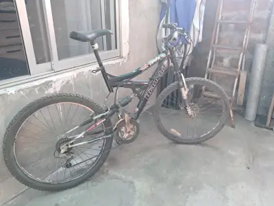 Bicicleta de montaña Bianchi con suspensión - miniatura 2