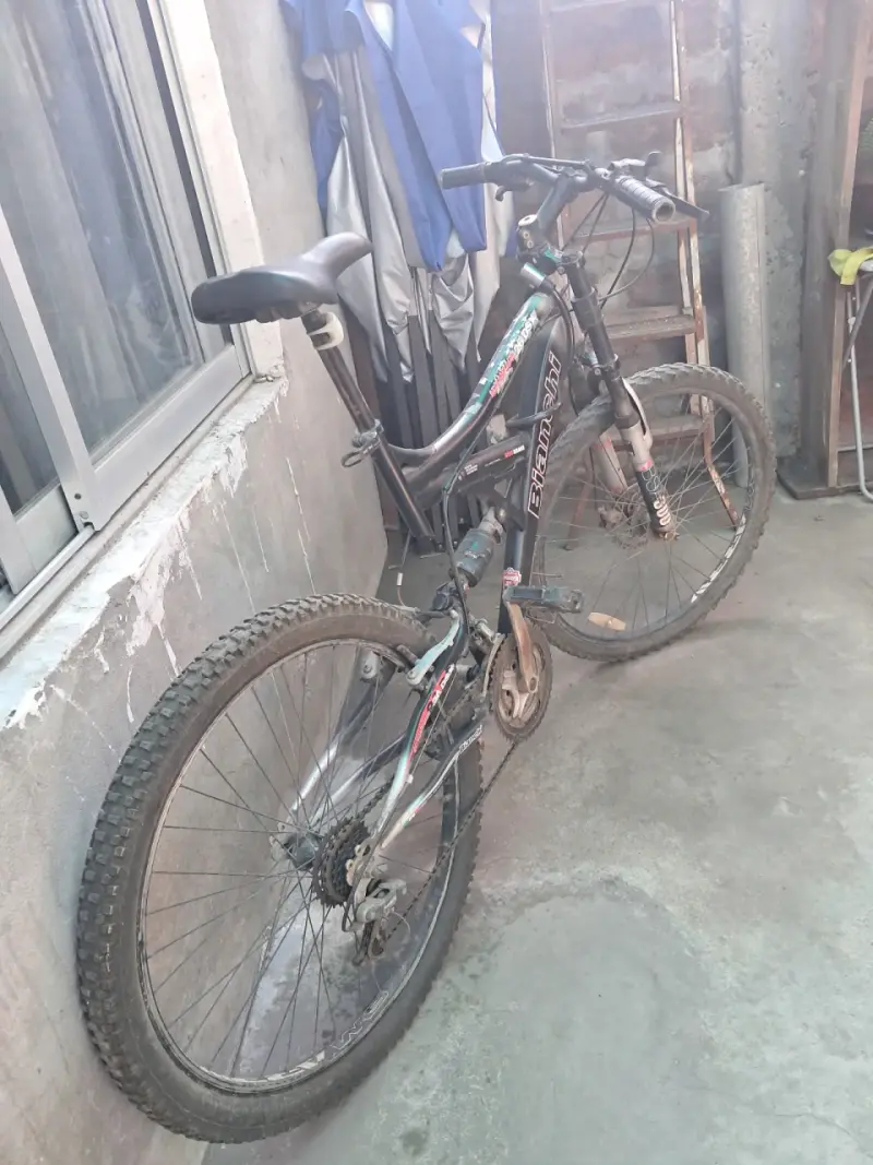 Bicicleta de montaña Bianchi con suspensión - 3