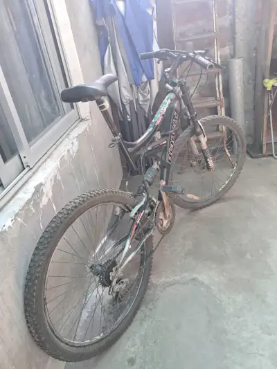 Bicicleta de montaña Bianchi con suspensión - miniatura 3
