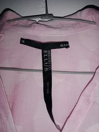 Blusa rosa - miniatura 2