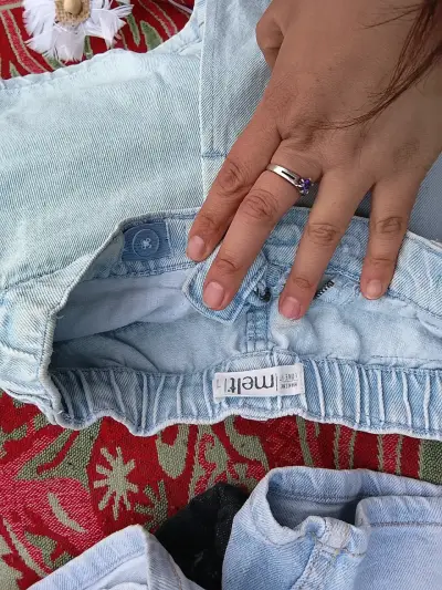 Shorts de mezclilla sin uso de niña cada uno 5.000 - miniatura 6
