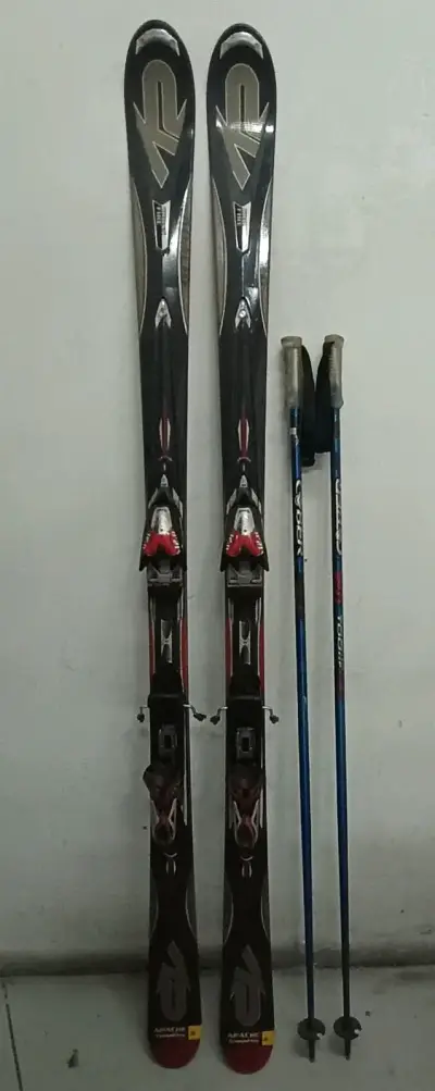 Esquís K2 +bastones ( usados) - miniatura 1