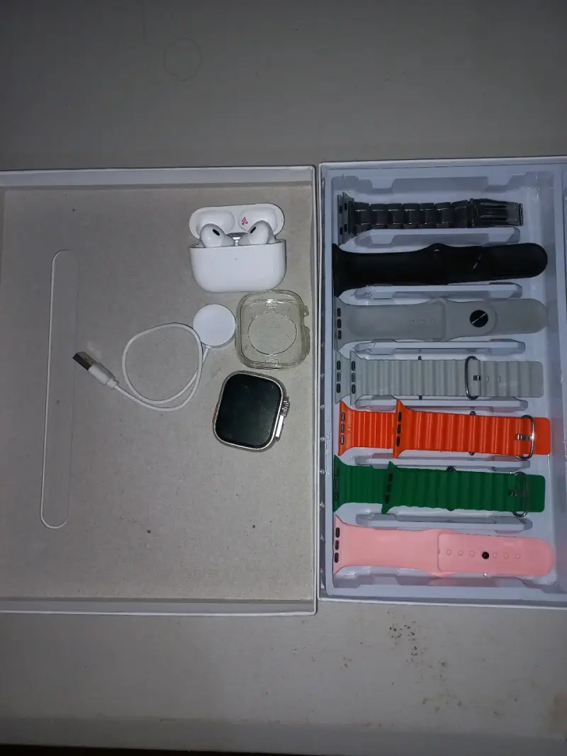 Set Smartwatch + Audífonos + 7 correas - 2