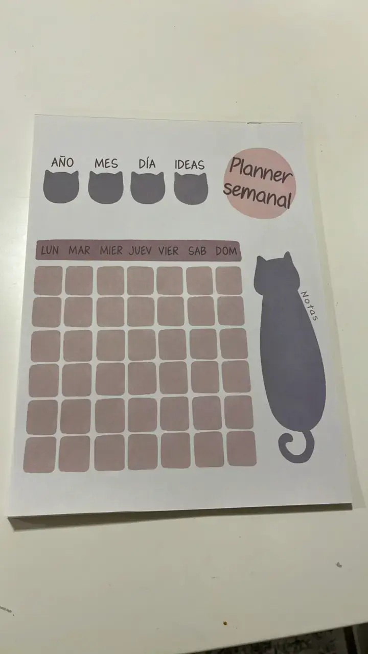 Planner semanal con diseño de gato - 1