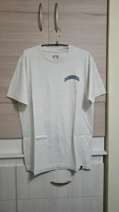 Polera DC - miniatura 1