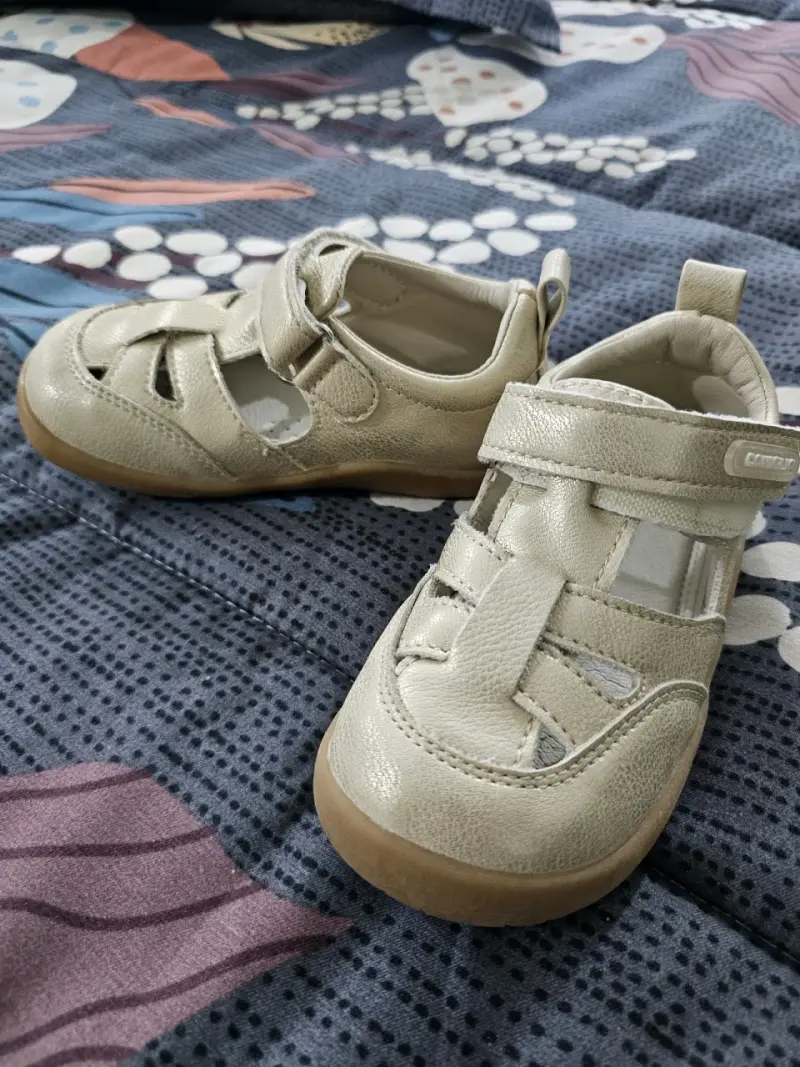 Zapatos de bebé dorados y blanco coniglio talla 25 - 1