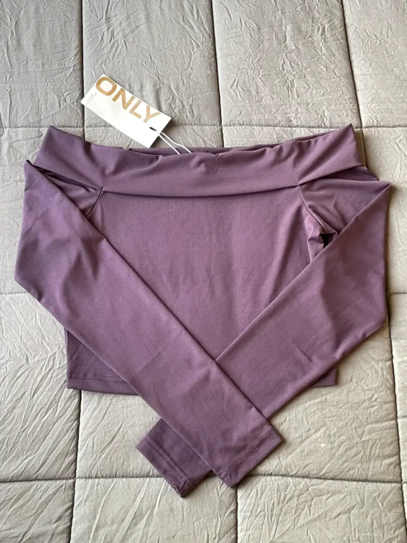 Top nuevo morado manga larga