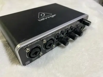 Interfaz de audio Behringer U-Phoria UMC202HD - miniatura 1