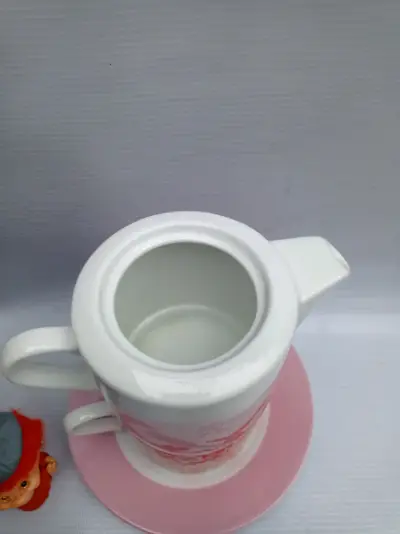 Set de té de porcelana con diseño floral - miniatura 3