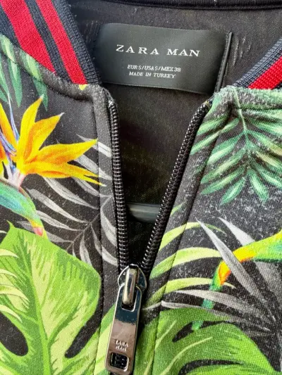 Chaqueta bomber tropical ZARA para hombre - miniatura 3