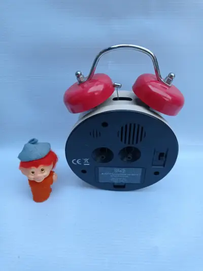 Reloj despertador vintage Wallace & Gromit - miniatura 2