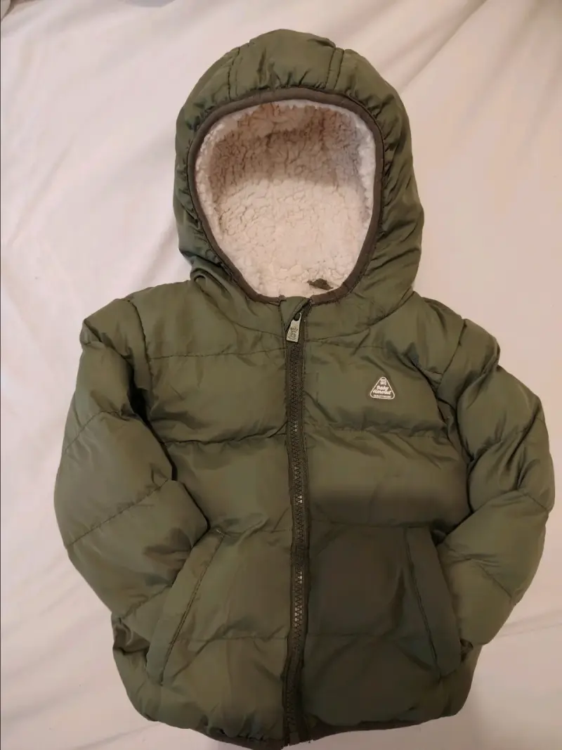 Chaqueta de invierno para niño color verde con capucha - 1