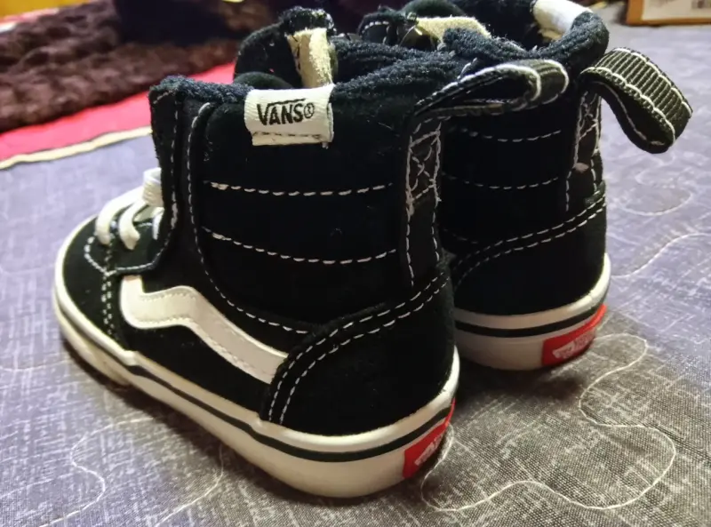 Zapatillas Vans negras para niños - 4