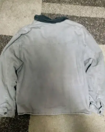 Chaqueta de hombre gris con cuello contrastante - miniatura 2