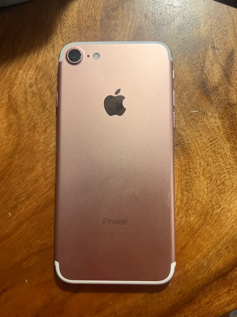 iPhone 7 128GB en buen estado - 2