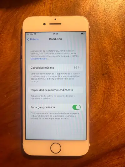 iPhone 7 128GB en buen estado - miniatura 4