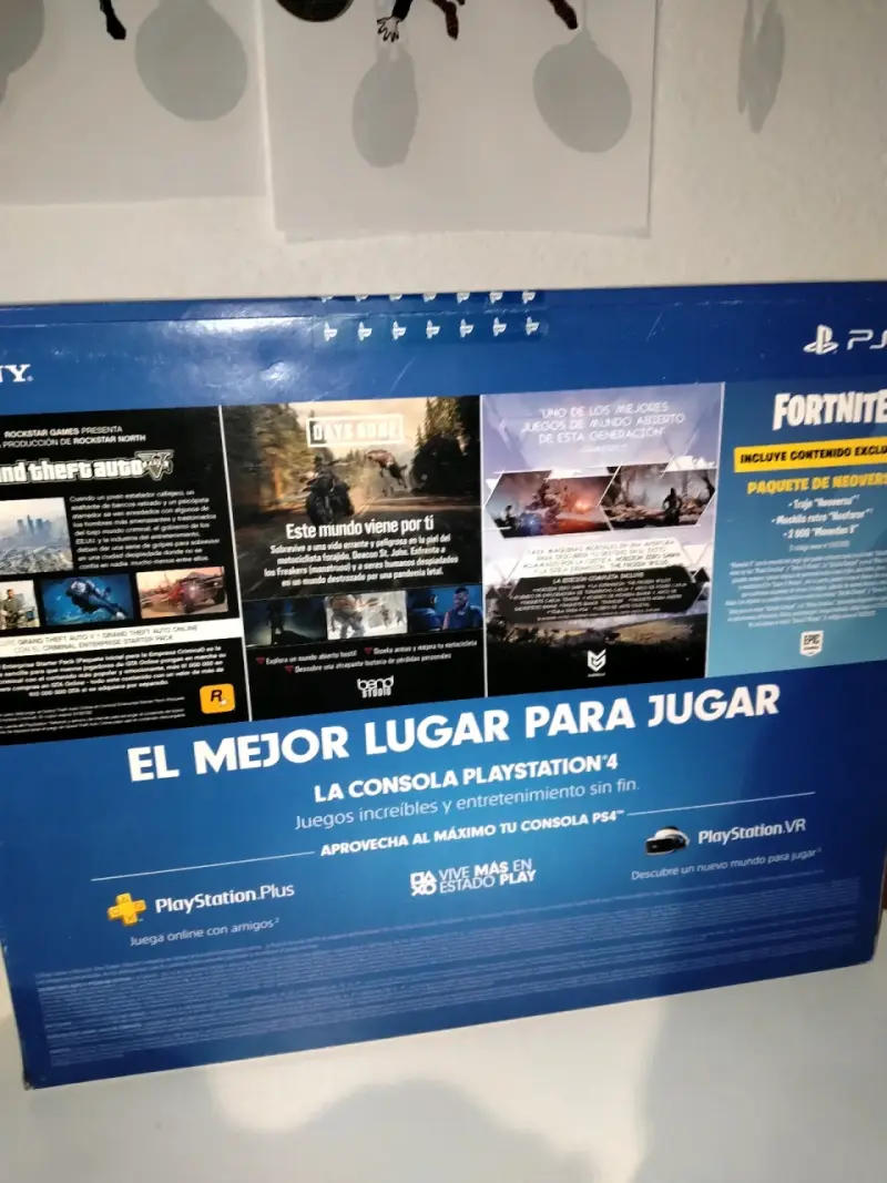 Consola PS4 slim con 1 mando - 3