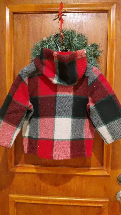 Abrigo infantil a cuadros rojo y beige - miniatura 2
