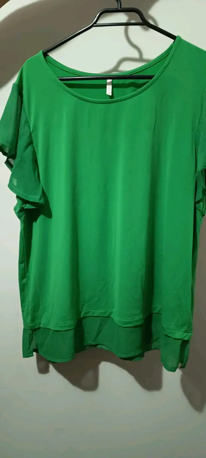 Blusa verde de manga corta para mujer - 1
