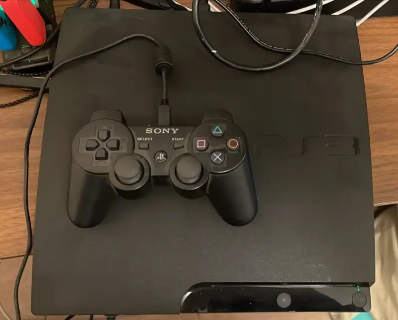 Consola PlayStation 3 Slim en buen estado - 2