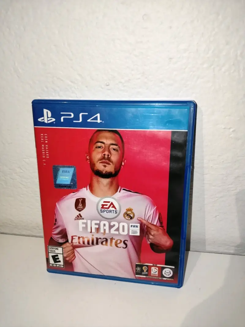 Juego FIFA 20 para PS4 en buen estado - 1